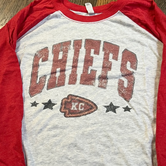 Women’s Next Level brand XXL Kansas City Chiefs t-shirt - Picture 2 of 4